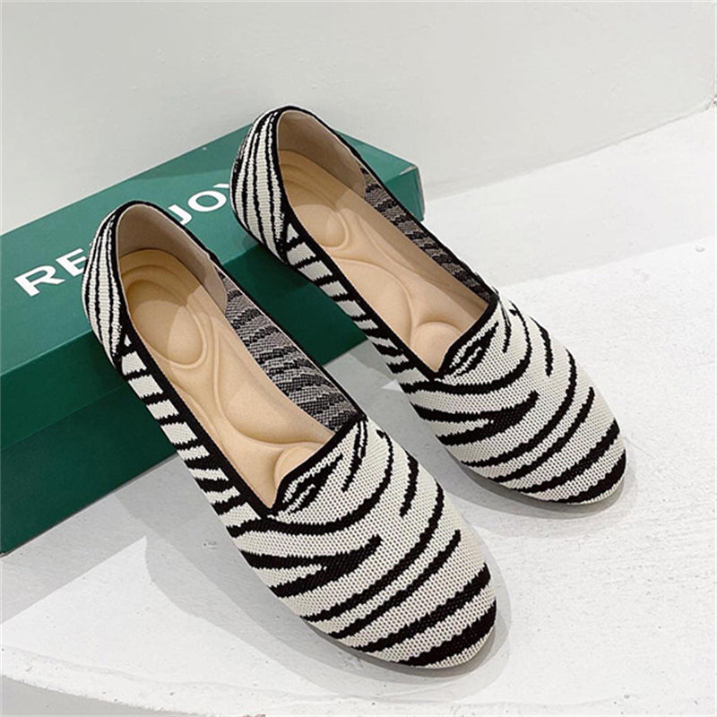 Round Toe Striped Dotted Walking Flats